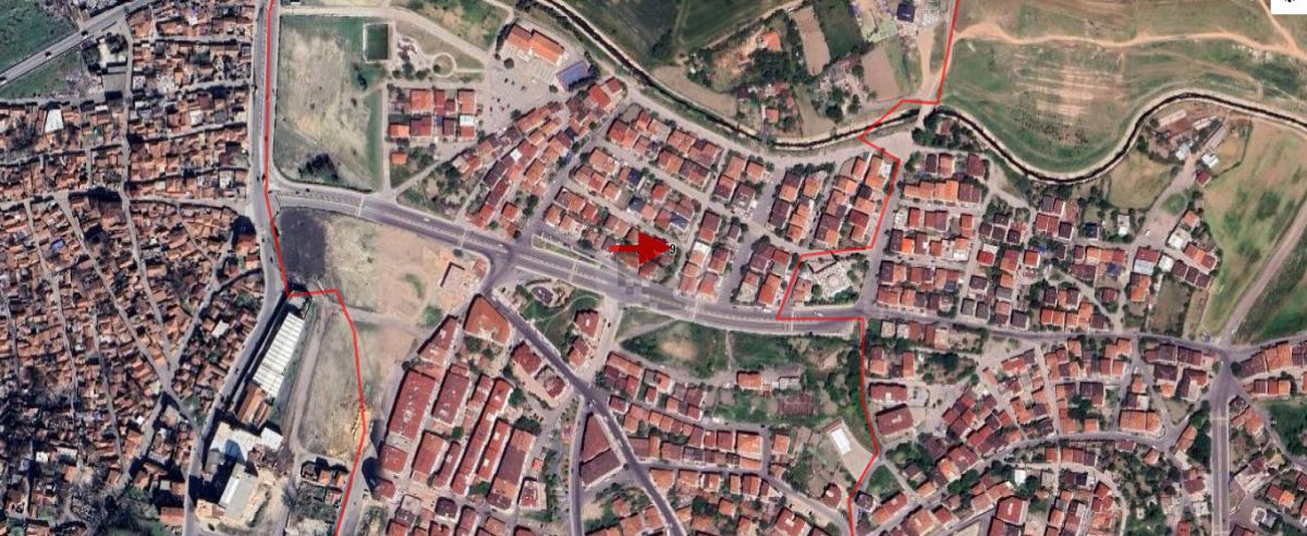 �orluda Yat�r�ml�k Konut Arsas� P.n:996 �