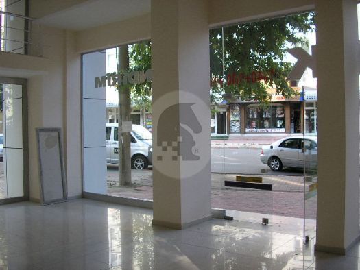 �orlunun En ��lek Caddesinde Sat�l�k D�kkan Portf�y No:2728 M